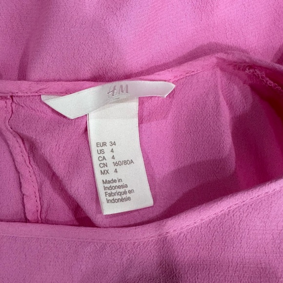 H&M Bubblegum Pink Short Sleeve Blouse Top Viscose Size 4 - Picture 5 of 8